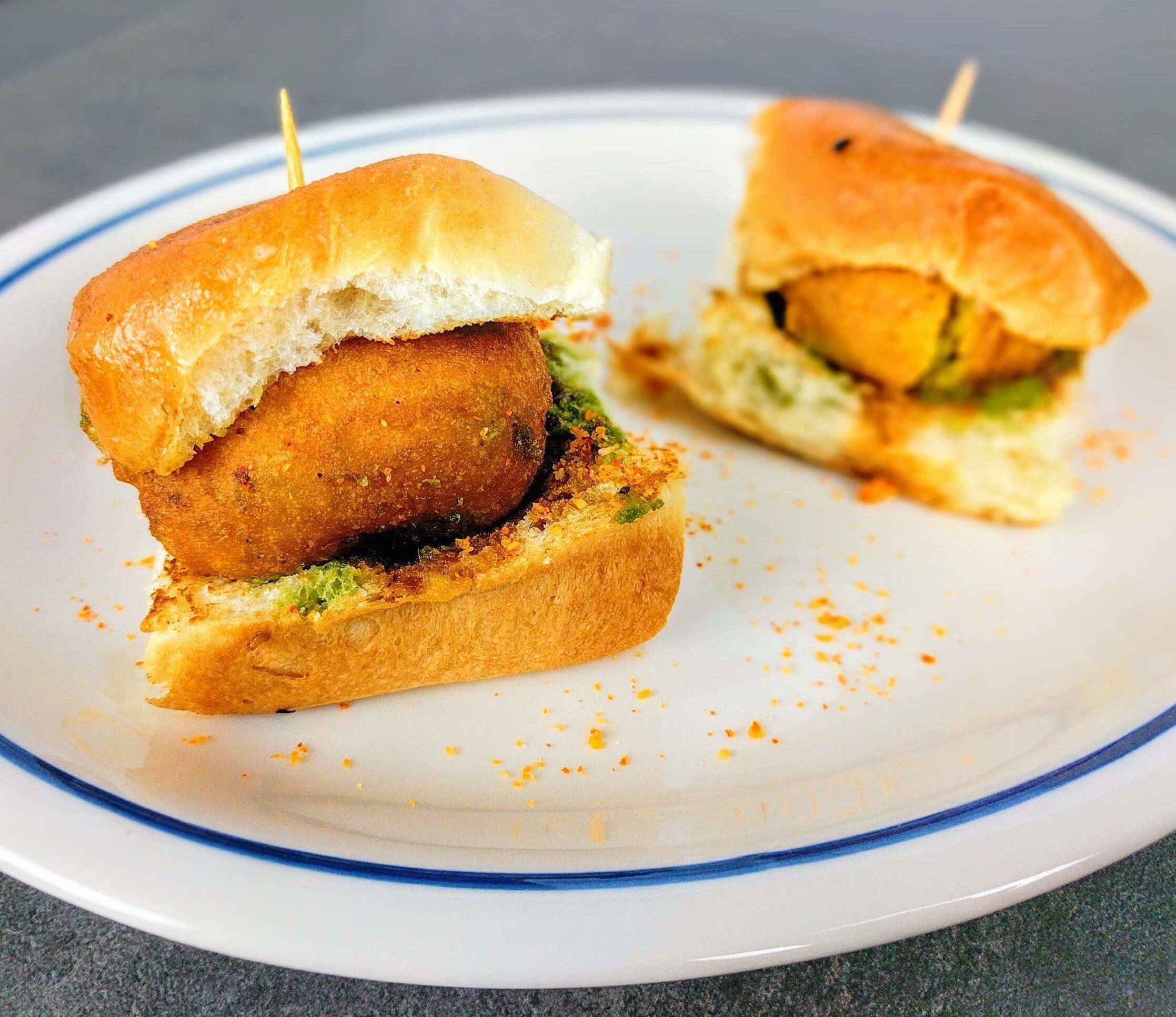 Mithe Pav Sri Vada Pav